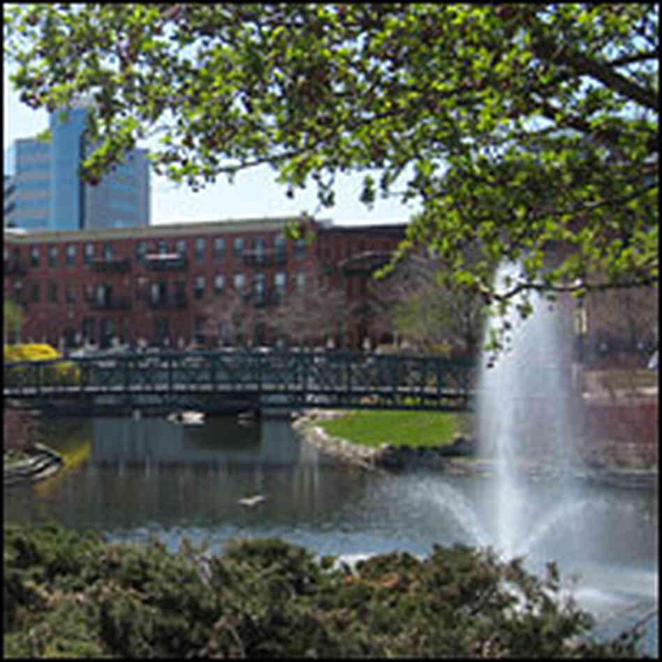 Fountain and greenery in Kalamazoo