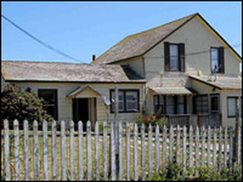 Mendoza's House