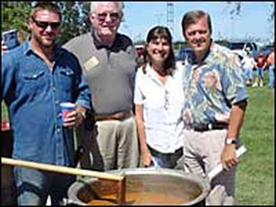 Standing around the BBQ pot at a union-sponsored picnic in Owensboro, Ky. Standing around the BBQ pot at a union-sponsored picnic in Owensboro, Ky.