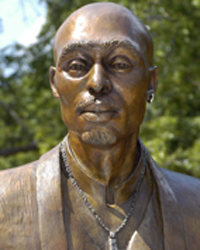 Tupac Statue
