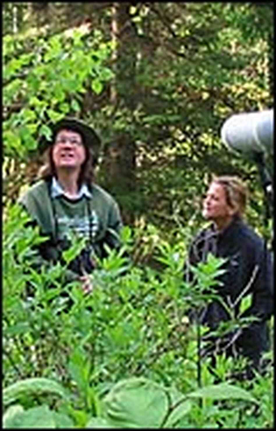 Richard Thomas and Elizabeth Arnold among the trees Richard Thomas and Elizabeth Arnold among the trees