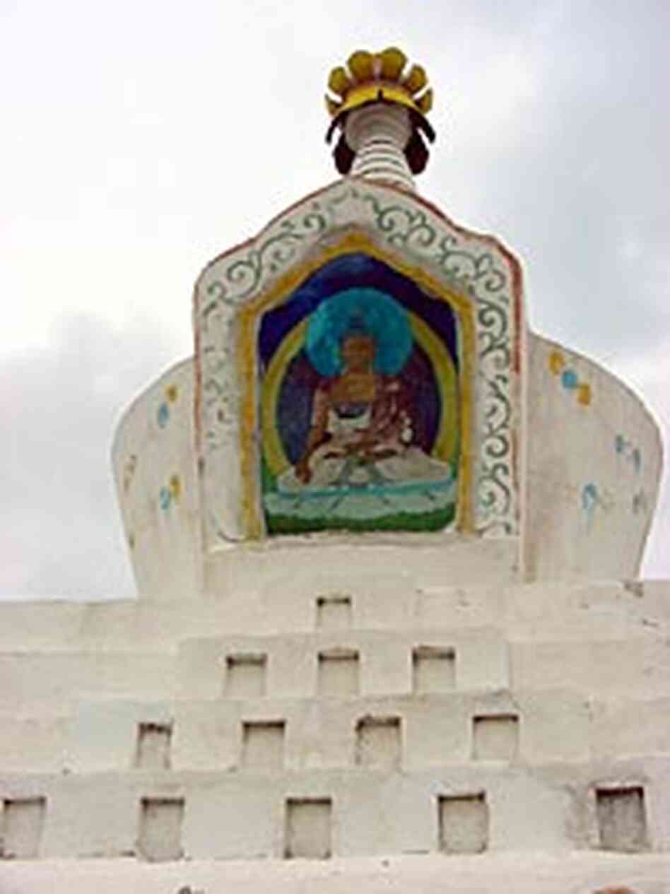 One of a group of chortens built as memorials to those who have tried to summit Kawakarpo and died.