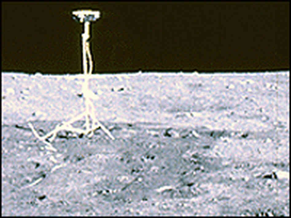 Camera on the Moon Camera on the Moon
