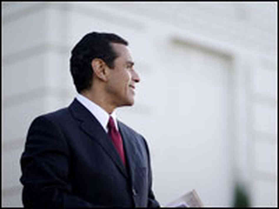 A photograph of L.A. Mayor Villaraigosa in profile. A photograph of L.A. Mayor Villaraigosa in profile.