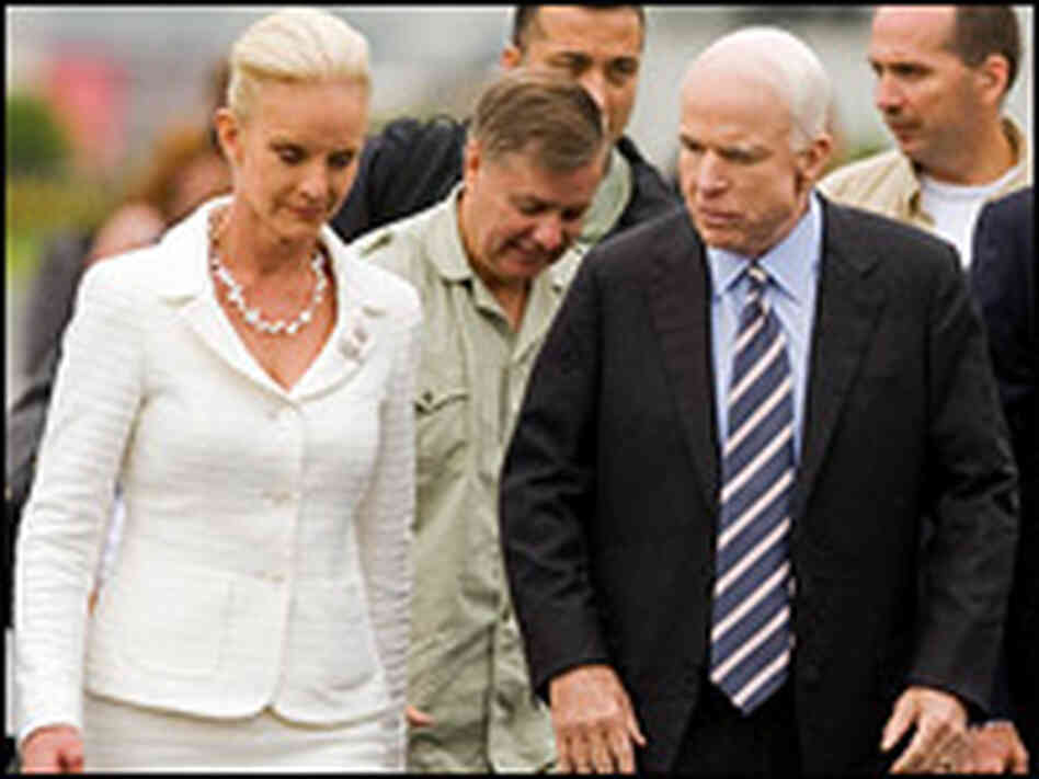 Cindy and John McCain. ALFREDO ESTRELLA/AFP/Getty Images.