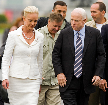 Cindy and John McCain. ALFREDO ESTRELLA/AFP/Getty Images.