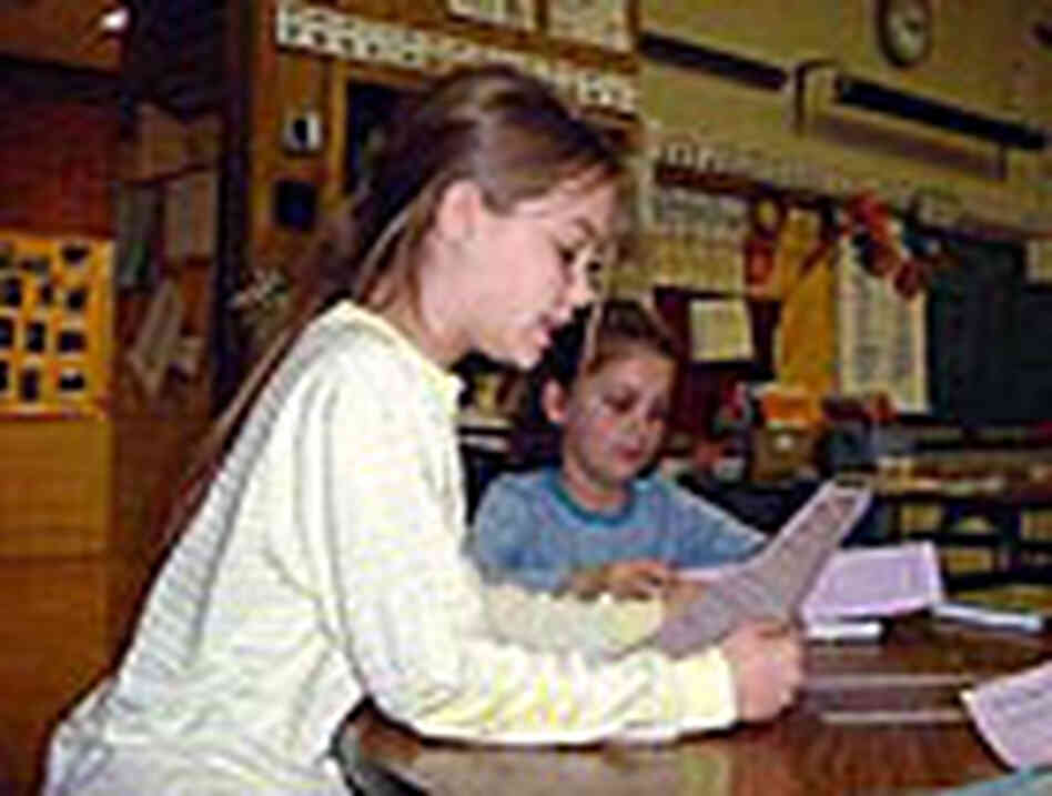 Children reading at Wickliffe Elementary in Upper Arlington, Ohio Children reading at Wickliffe Elementary in Upper Arlington, Ohio