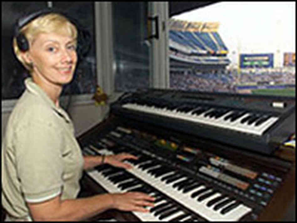 Organist Nancy Faust Organist Nancy Faust
