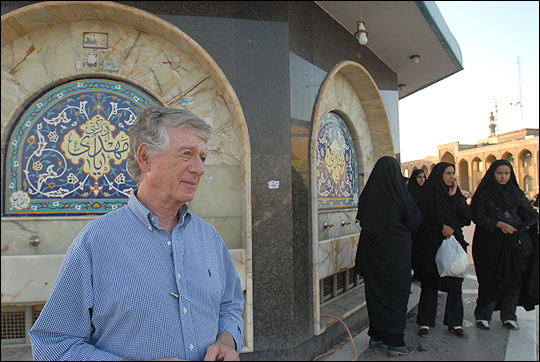 Ted Koppel in Jamkaran mosque in Qom, Iran.