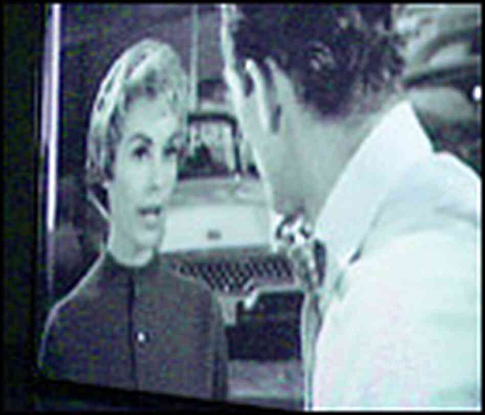 Douglas Gordon's '24 Hour Psycho' Freezes actress Janet Leigh in 'Psycho,' the Hitchcock classi Douglas Gordon's '24 Hour Psycho' Freezes actress Janet Leigh in 'Psycho,' the Hitchcock classi