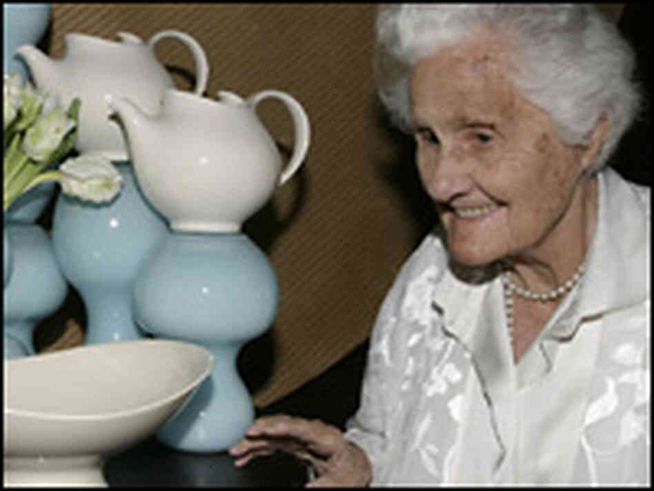 Eva Zeisel, with Crate & Barrel's display of "Century Classic." Eva Zeisel, with Crate & Barrel's display of "Century Classic."