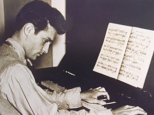 William Kapell Rehearses in Adelaide; CREDIT: Dave Kapell