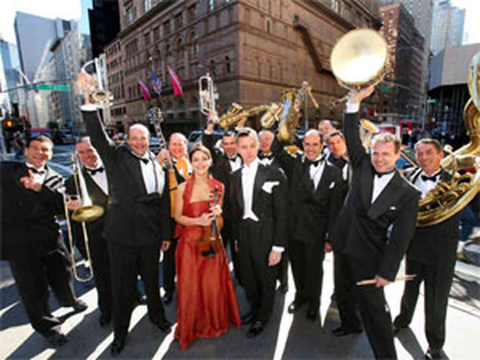 Max Raabe and Palast Orchester 300