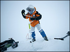 Pen Hadow drills down to measure the thickness of Arctic Ice. Courtesy Catlinarcticsurvey.com Pen Hadow drills down to measure the thickness of Arctic Ice. Courtesy Catlinarcticsurvey.com