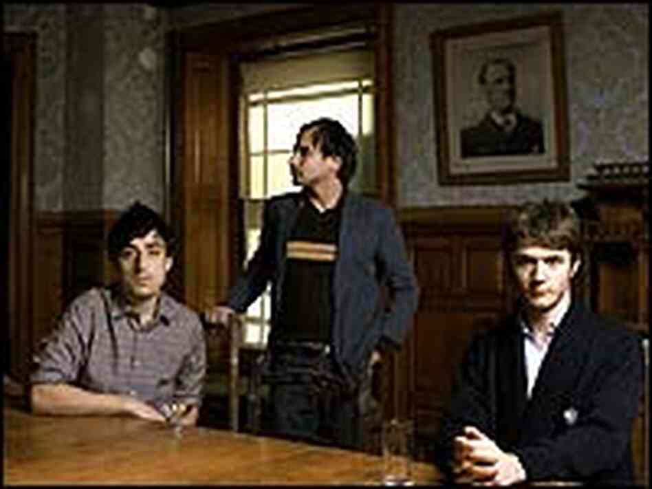 Grizzly Bear. Grizzly Bear.