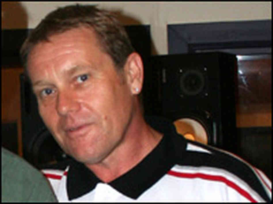 Former English Beat singer Dave Wakeling Former English Beat singer Dave Wakeling