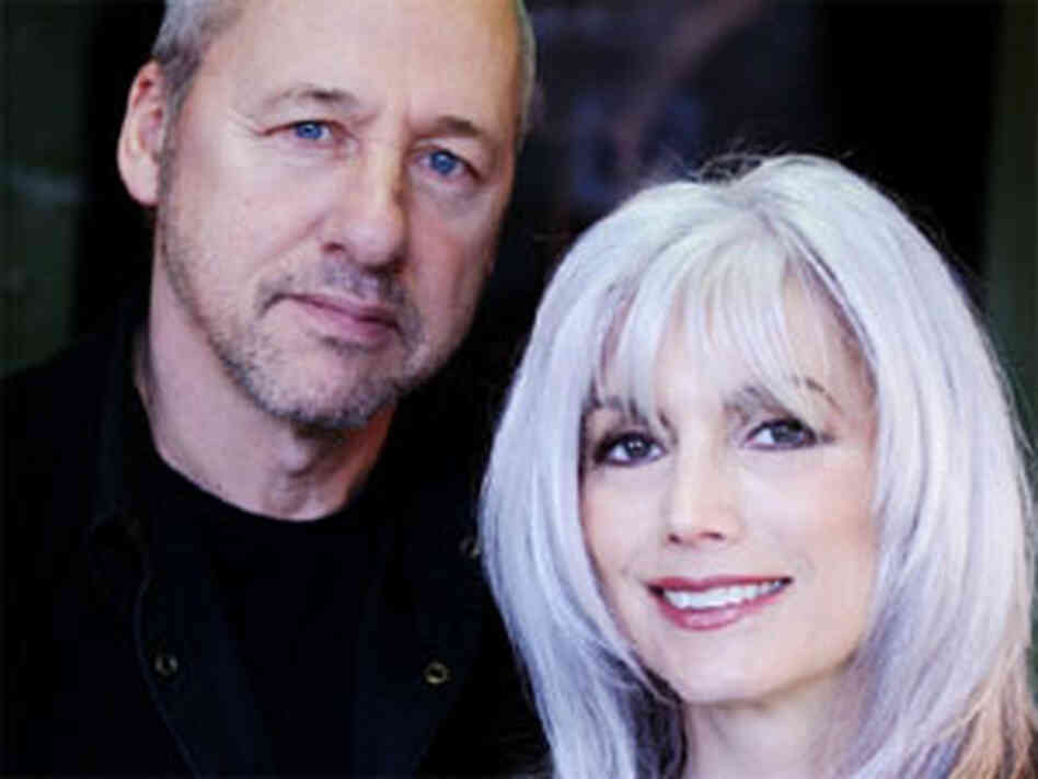 Emmylou (300) Emmylou (300)
