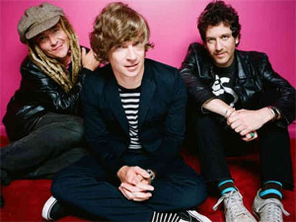 Nada Surf (300) Nada Surf (300)