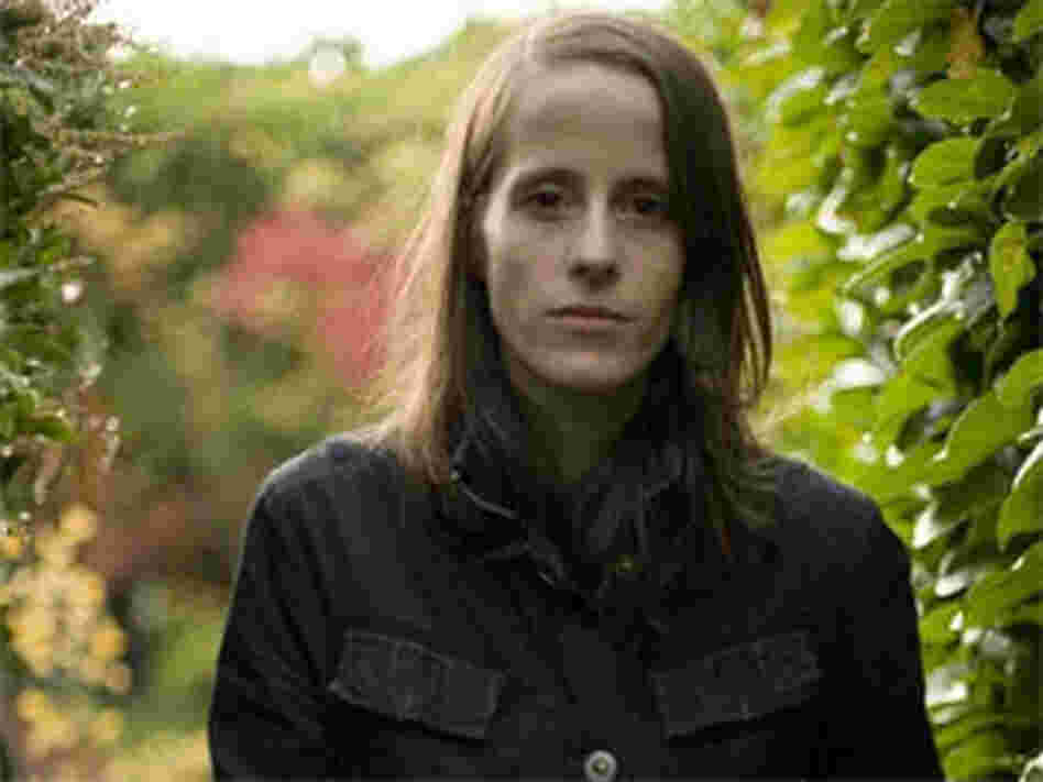Sera Cahoone (300) Sera Cahoone (300)