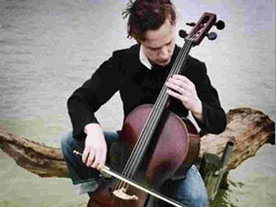 Ben Sollee (300) Ben Sollee (300)