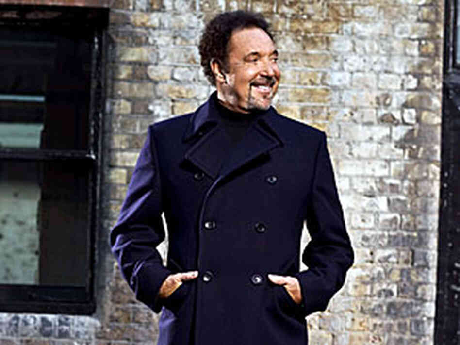 Tom Jones (300) Tom Jones (300)