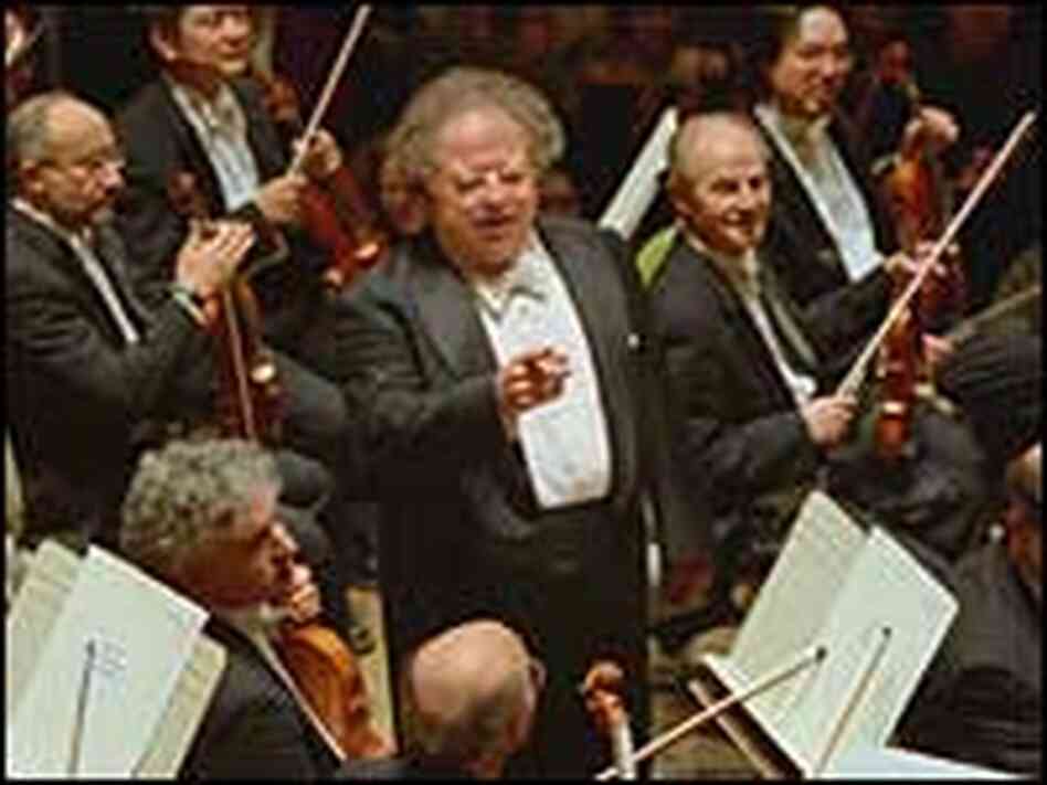 James Levine with members of the Boston Symphony Orchestra.