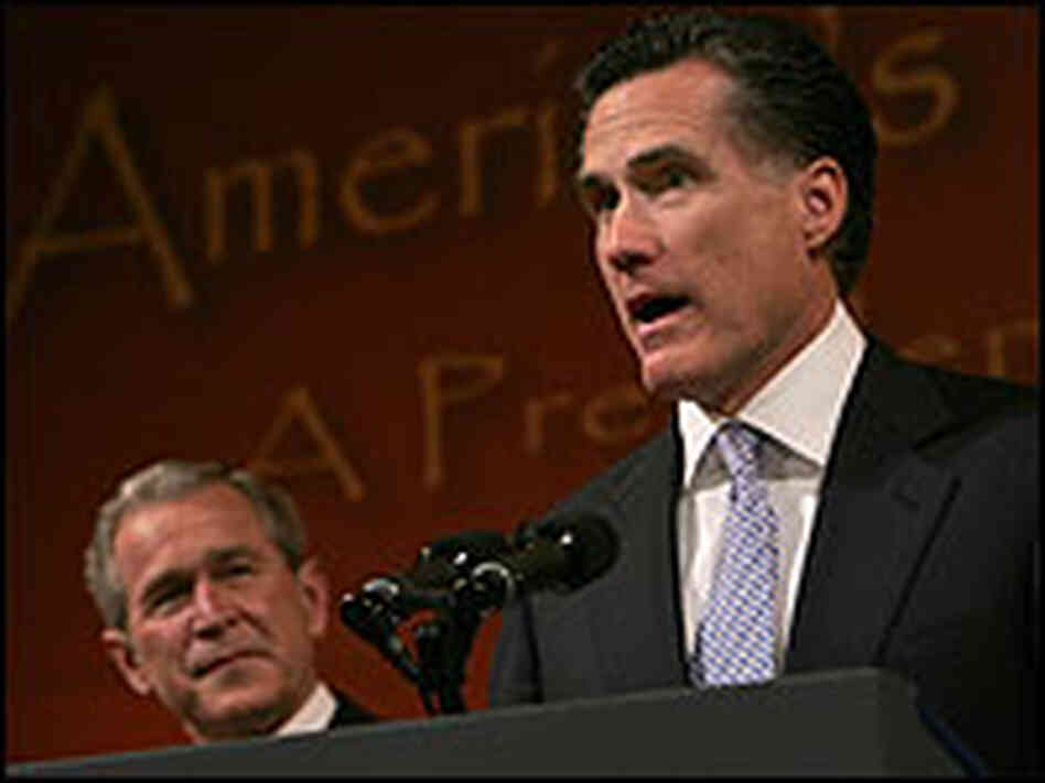 Gov. Mitt Romney introduces President Bush at a Republican Governors Association dinner Gov. Mitt Romney introduces President Bush at a Republican Governors Association dinner