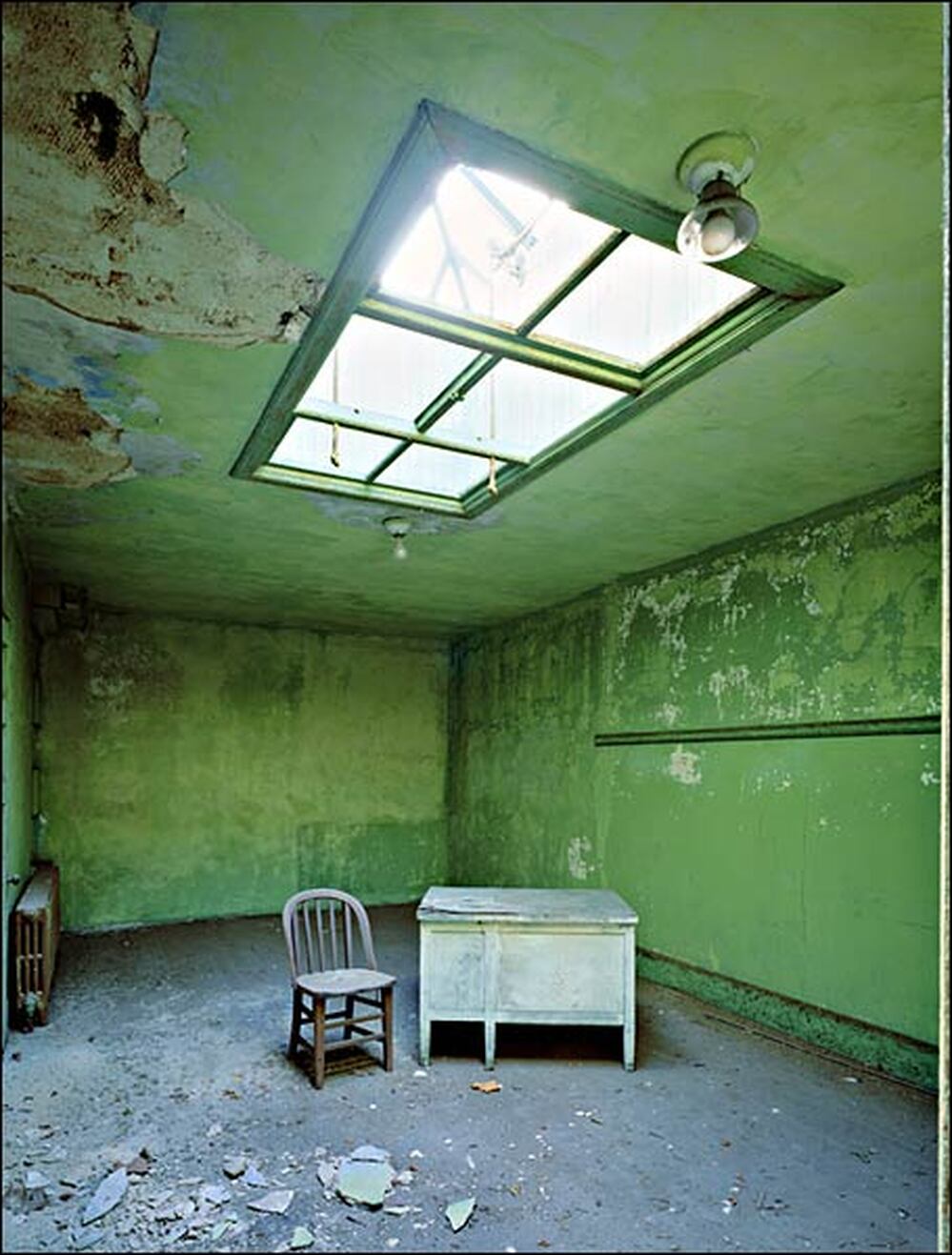 Psychiatric Hospital, Green Room, Island 2