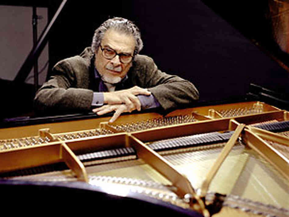 Pianist Leon Fleisher Pianist Leon Fleisher