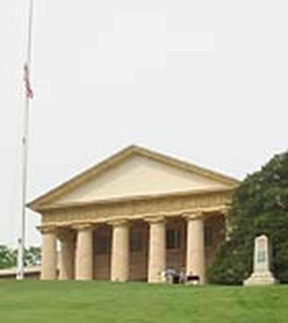 Custis-Lee Mansion Custis-Lee Mansion