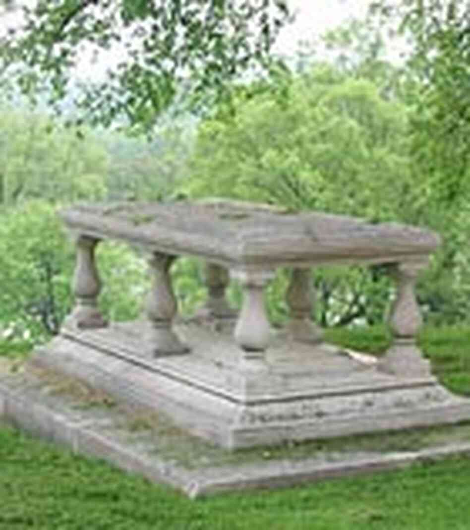 The tomb of Pierre Charles L'Enfant The tomb of Pierre Charles L'Enfant