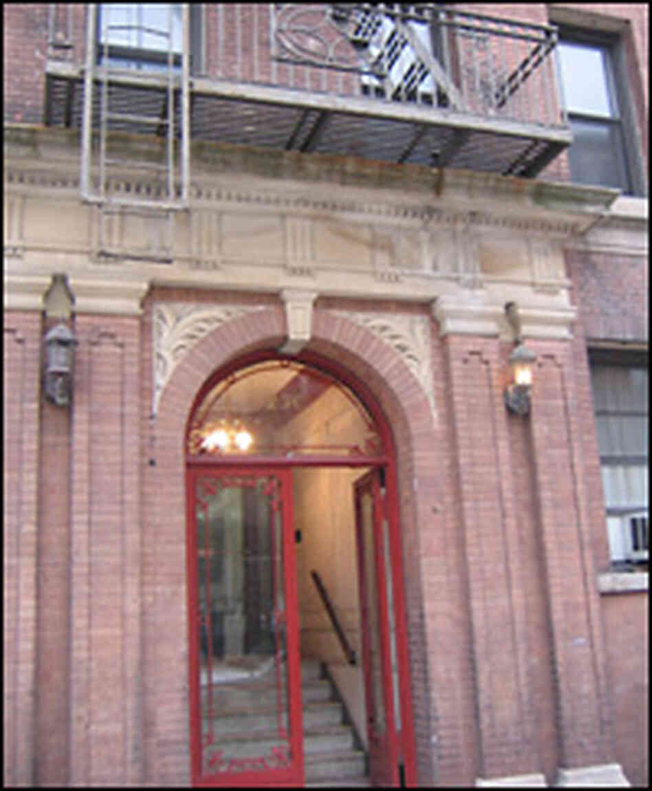 New York's Lovely Studios, also known as Chris Hicken's apartment. New York's Lovely Studios, also known as Chris Hicken's apartment.