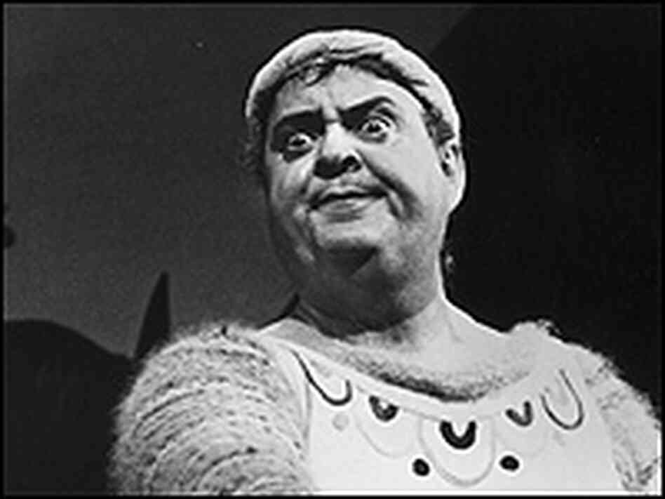 Zero Mostel in Roman peasant costume on Broadway in 1962.