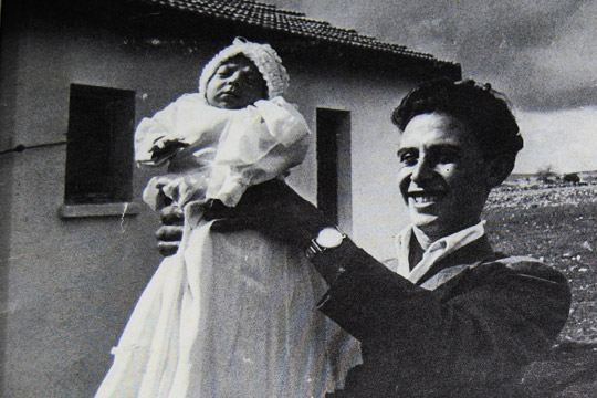 An image from the film 'L'Chaim Israel'