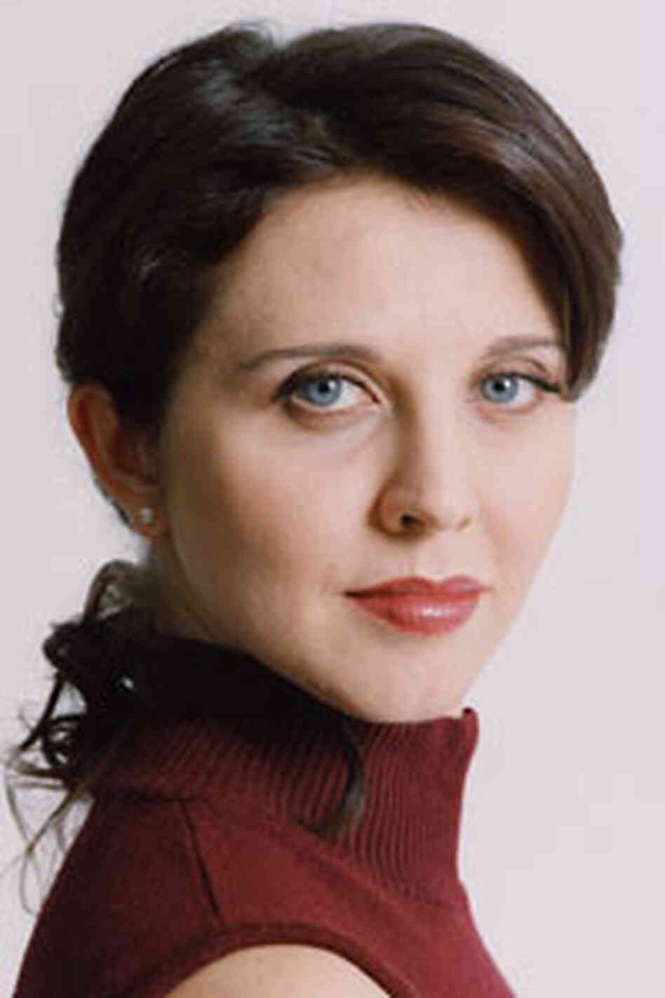 Mezzo-soprano Marina de Liso Mezzo-soprano Marina de Liso