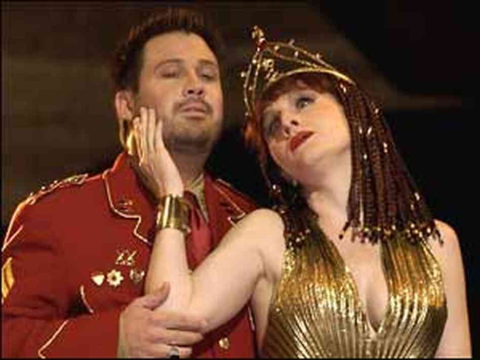 David Daniels with Laura Claycomb as Caesar and Cleopatra David Daniels with Laura Claycomb as Caesar and Cleopatra