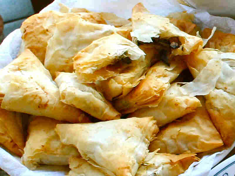 Manitaropitakia (Mushroom-Filled Phyllo Triangles)