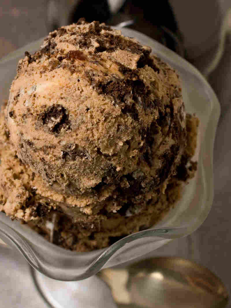 Balsamic-Chocolate Cookie Ice Cream