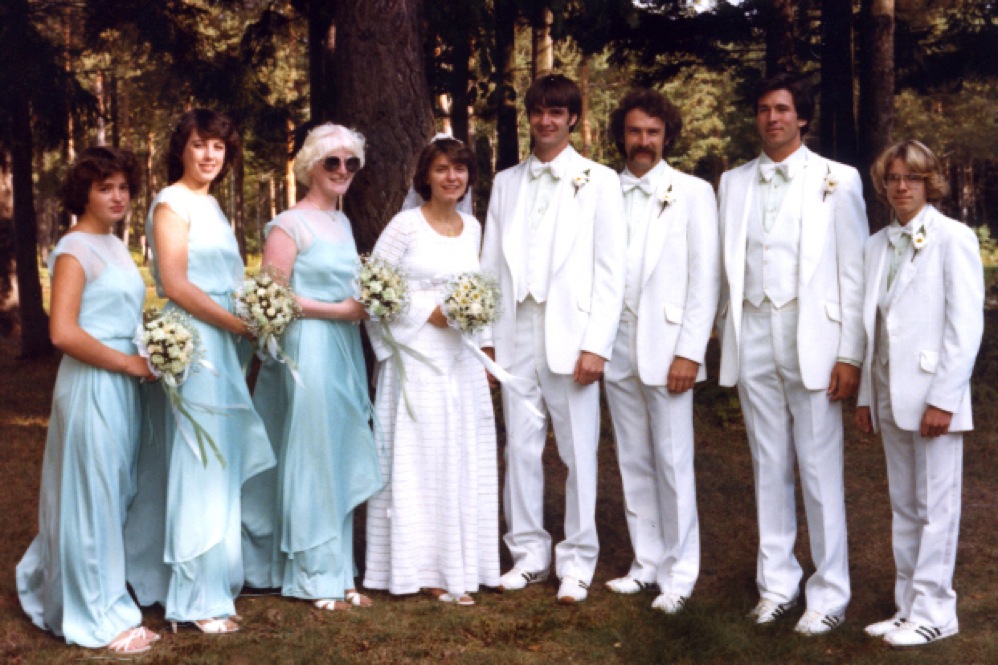 sneakers for wedding party