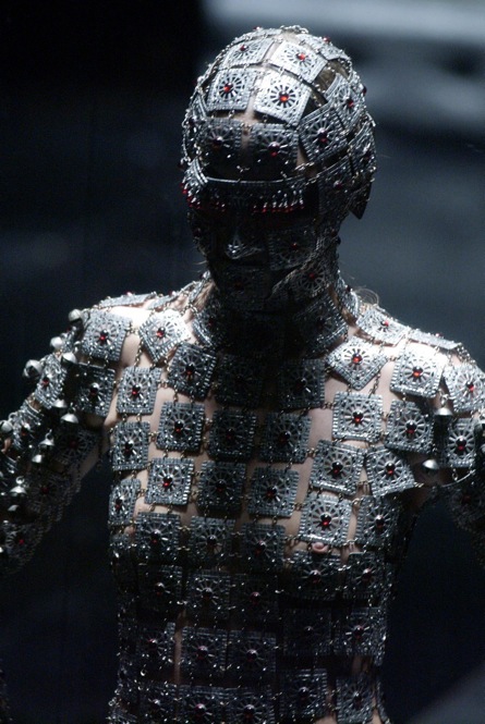 アート・デザイン・音楽 Alexander McQueen Evolution アート・デザイン・音楽 Alexander McQueen Evolution 最新作