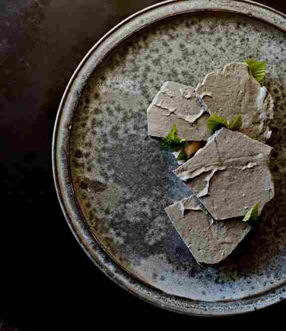 Birch Wood Dessert: In addition to actual birch wood, this dish also requires the creation of a birch stock and a birch sorbet.