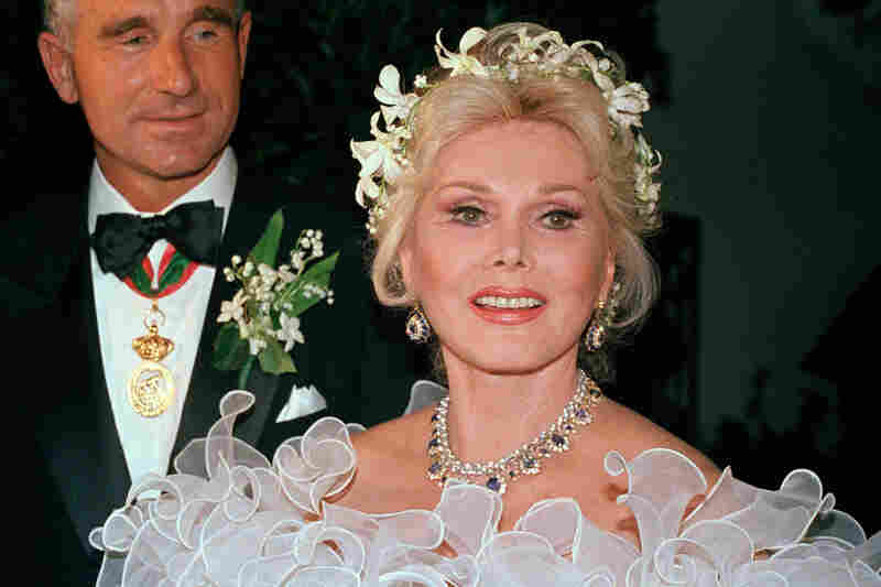 Gabor appears with her eighth husband, Frédéric Prinz von Anhalt of Munich, in Los Angeles on Aug. 15, 1986, their wedding day.