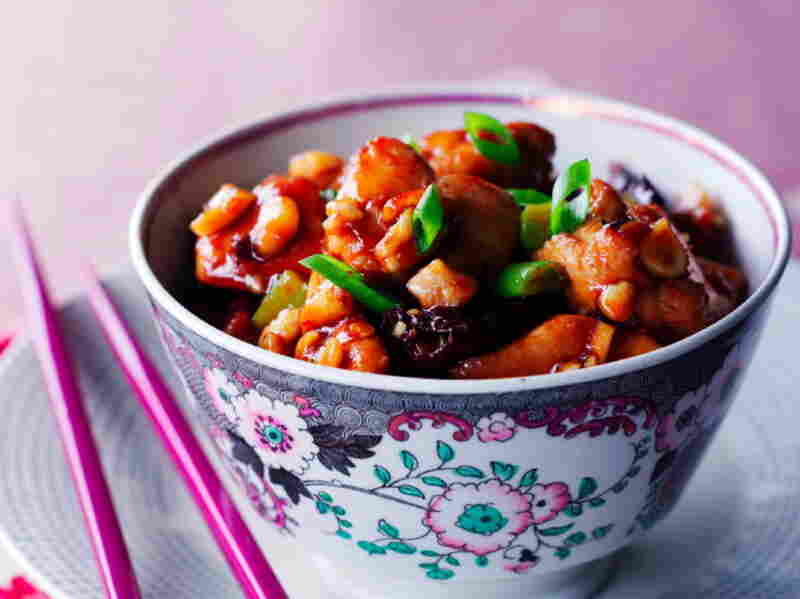 Stir-fried Chili Chicken with Peanuts