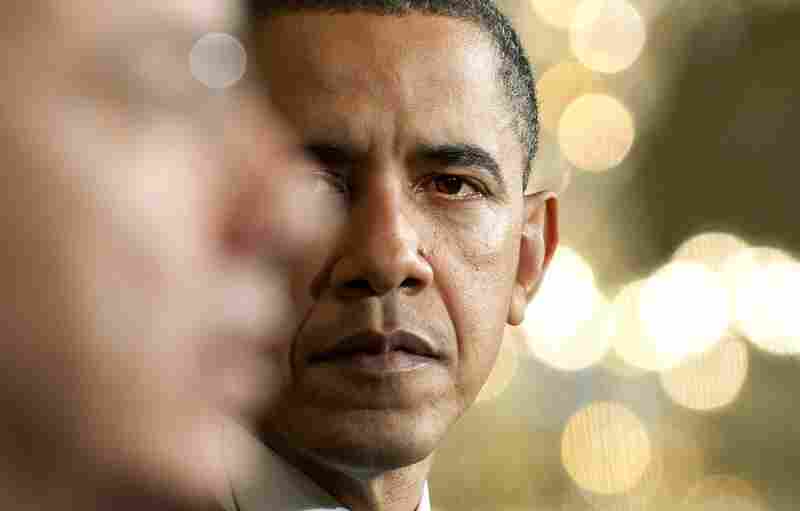 President Obama said on Thursday that he has authorized the use of U.S. military aircraft to move Egyptian refugees fleeing Libya to Tunisia. 