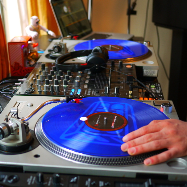 With A Fresh Spin On The 808, DJs Become Rhythm Composers With A Fresh Spin On The 808, DJs Become Rhythm Composers