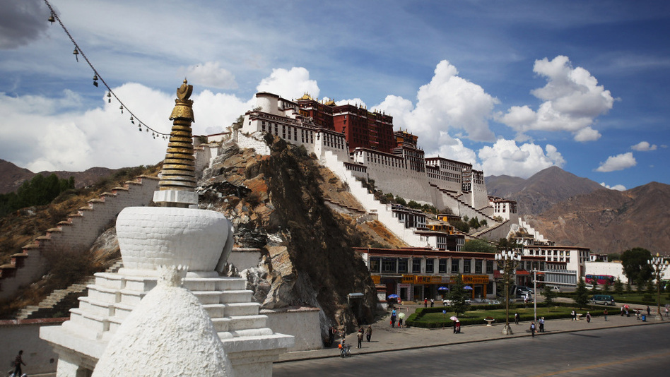 Clouds move over the Potala Palace in Tibet's Lhasa prefecture. (Feng Li/Getty Images)