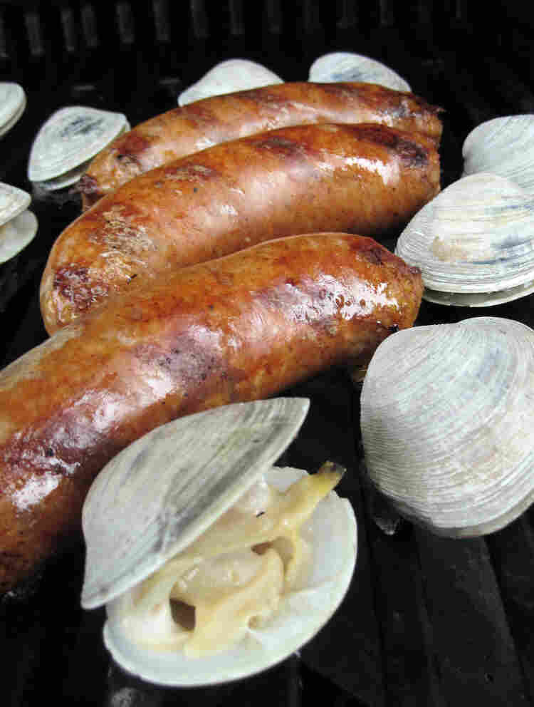 Grilled Clams And Chorizo (Curanto Al Disco)
