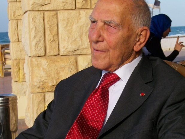 After World War II, Stephane Hessel went on to aid in the drafting of the United Nation's Universal Declaration of Human Rights. (Indigene editions La Voix de l'Enfant)