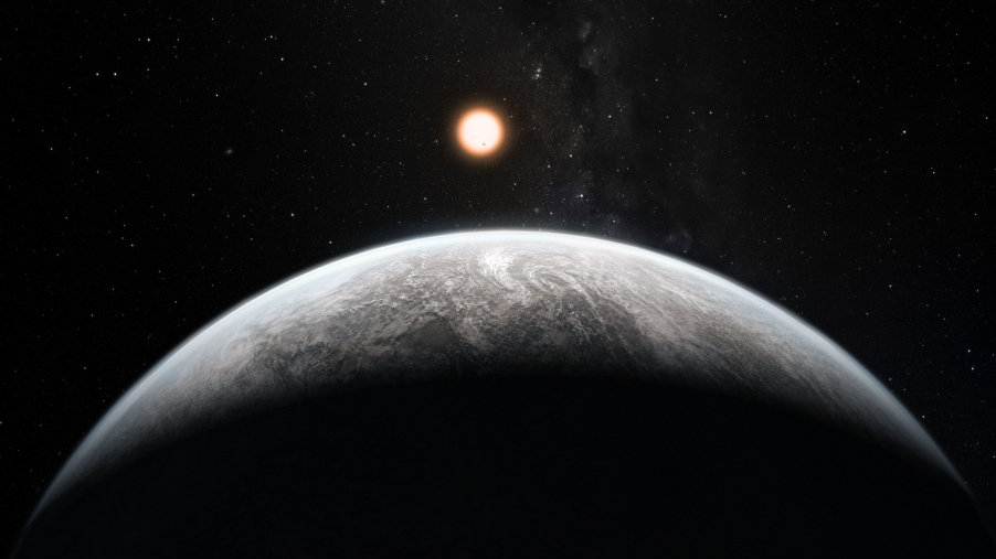 This artist's impression shows the planet orbiting the Sun-like star HD 85512 b in the southern constellation of Vela (The Sail). (ESO)