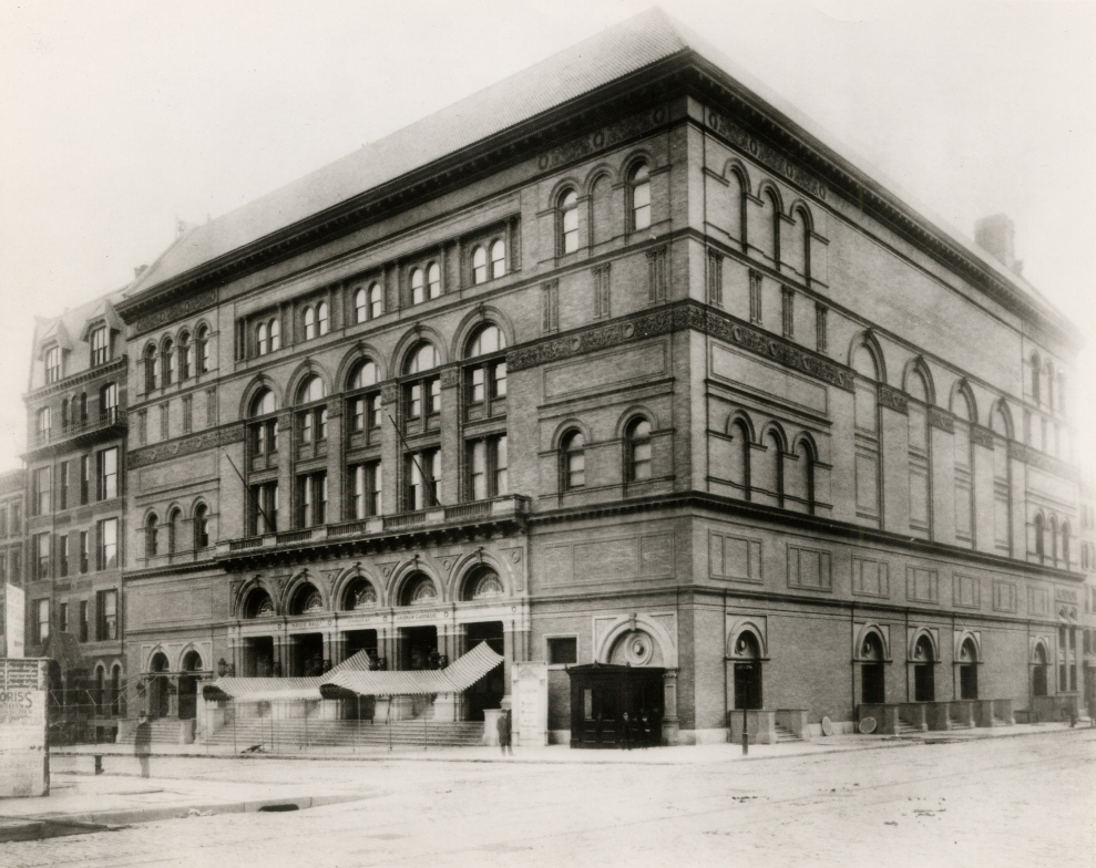 Carnegie Hall 120 Years, Thousands Of Great Performances Deceptive